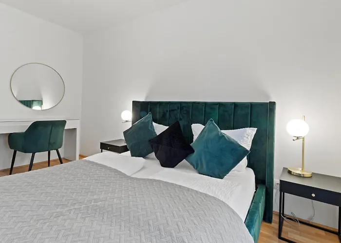 1br I Balcony I Direct Train To Airport * Βιέννη